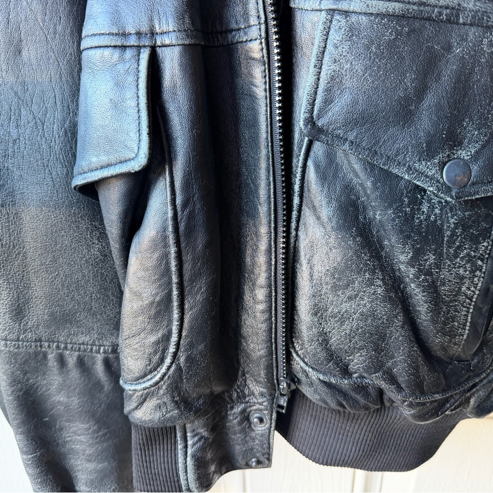Vintage Black learrher bomber Jacket Superfortress - Picture 7 of 8